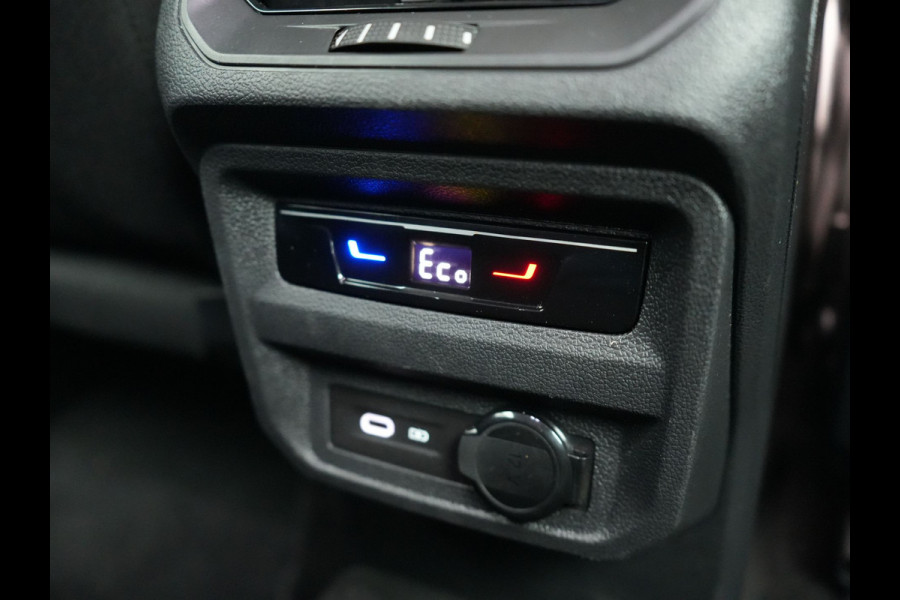 Volkswagen Tiguan 1.4 eHybrid PHEV 245pk Dealer O.H. | Adaptive Cruise | 360 Camera | IQ Light | Voorstoelen & Stuur Verwarmd | Sfeerverlichting | Apple Carplay | Virtual | Keyless | Blis | Navigatie | DAB | Plug In Hybrid