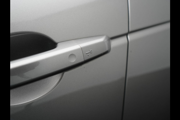 Land Rover Discovery Sport P300e R-Dynamic HSE PHEV 300pk Dealer O.H. | Trekhaak Af Fabriek | Adaptive Cruise | Meridian Audio | Camera | Lederen Sportstoelen Memory & Verwarmd | 20"L.M | Matrix LED | Apple Carplay | Keyless | Stuur Verwarmd | Blis | Plug In Hy