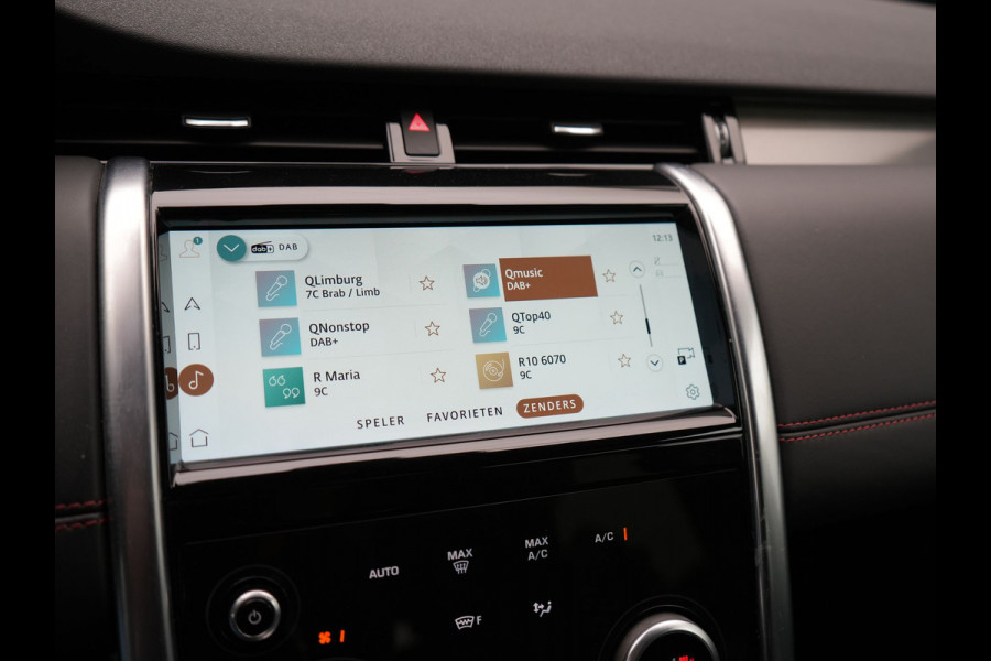 Land Rover Discovery Sport P300e R-Dynamic HSE PHEV 300pk Dealer O.H. | Trekhaak Af Fabriek | Adaptive Cruise | Meridian Audio | Camera | Lederen Sportstoelen Memory & Verwarmd | 20"L.M | Matrix LED | Apple Carplay | Keyless | Stuur Verwarmd | Blis | Plug In Hy