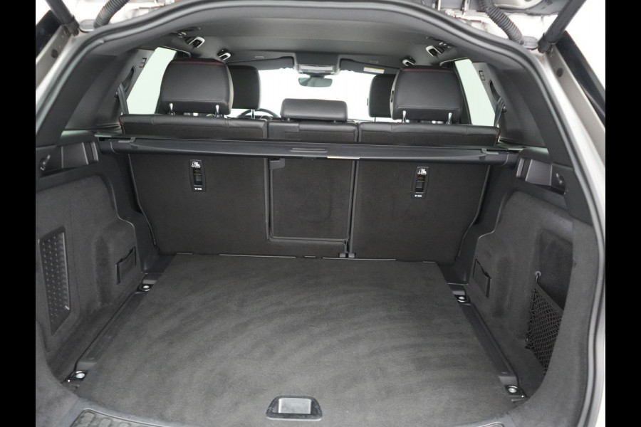 Land Rover Discovery Sport P300e R-Dynamic HSE PHEV 300pk Dealer O.H. | Trekhaak Af Fabriek | Adaptive Cruise | Meridian Audio | Camera | Lederen Sportstoelen Memory & Verwarmd | 20"L.M | Matrix LED | Apple Carplay | Keyless | Stuur Verwarmd | Blis | Plug In Hy