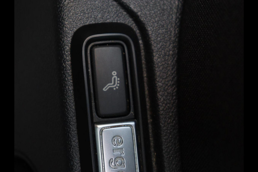 Volkswagen Tiguan 1.4 TSI R Line | Panoramadak | Stoelverwarming | LED Plus | Trekhaak | Camera | Keyless | 20'' | Adaptive cruise | Virtual Cockpit | Navigatie | Park Assist | DAB | Climate control | Getint glas