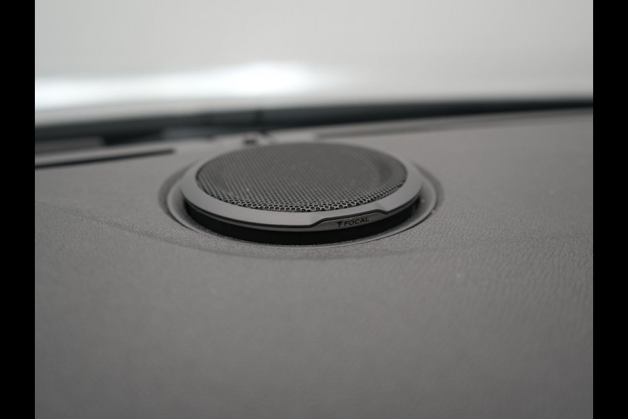 Peugeot 508 SW PSE 360pk PHEV Dealer O.H | Adaptive Cruise | 360 Camera | Alcantara Sportstoelen Massage & Memory | Nachtzicht |  Focal Sound | 20"L.M | Keyless | BLIS | Apple Carplay | Plug In Hybrid