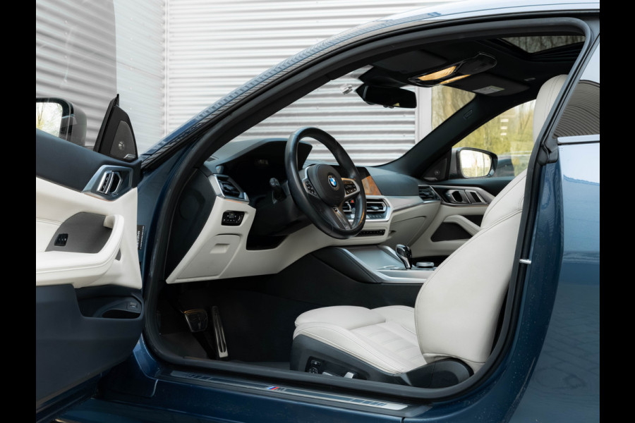 BMW 4 Serie Coupé M440i xDrive - Dak - Lasers - Driving Ass Prof - Standkachel - Trekhaak