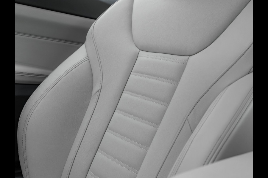 BMW 4 Serie Coupé M440i xDrive - Dak - Lasers - Driving Ass Prof - Standkachel - Trekhaak