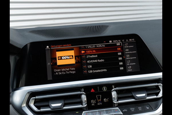 BMW 4 Serie Coupé M440i xDrive - Dak - Lasers - Driving Ass Prof - Standkachel - Trekhaak