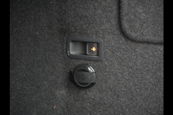 Seat Tarraco 1.4 TSI e-Hybrid FR PHEV 245pk | Trekhaak Af Fabriek | Panodak | Adaptive Cruise | 360 Camera | Alcantara Sportstoelen Memory & Verwarmd | Sfeerverlichting | Stuur Verwarmd | Apple Carplay | Keyless | Blis | Plug In Hybrid