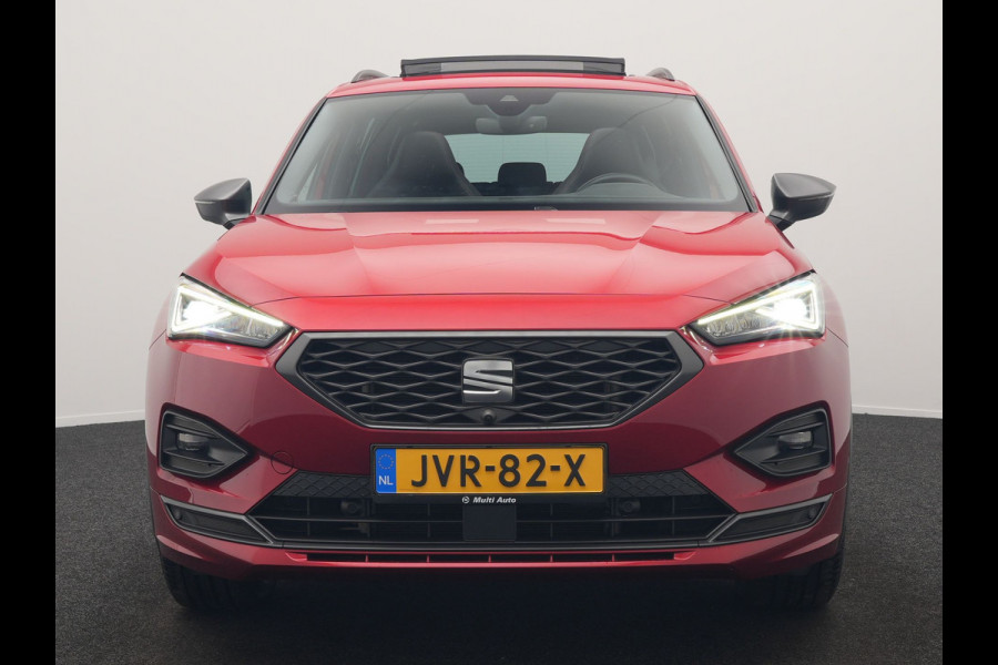 Seat Tarraco 1.4 TSI e-Hybrid FR PHEV 245pk | Trekhaak Af Fabriek | Panodak | Adaptive Cruise | 360 Camera | Alcantara Sportstoelen Memory & Verwarmd | Sfeerverlichting | Stuur Verwarmd | Apple Carplay | Keyless | Blis | Plug In Hybrid