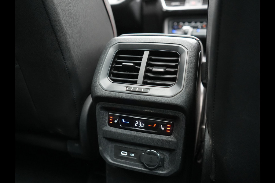 Seat Tarraco 1.4 TSI e-Hybrid FR PHEV 245pk | Trekhaak Af Fabriek | Panodak | Adaptive Cruise | 360 Camera | Alcantara Sportstoelen Memory & Verwarmd | Sfeerverlichting | Stuur Verwarmd | Apple Carplay | Keyless | Blis | Plug In Hybrid