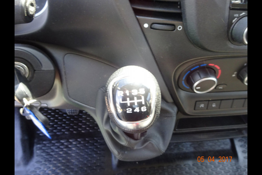 Iveco Daily 35C14 2.3 Open laadbak Pick up Dubbel lucht in zeer nette staat.