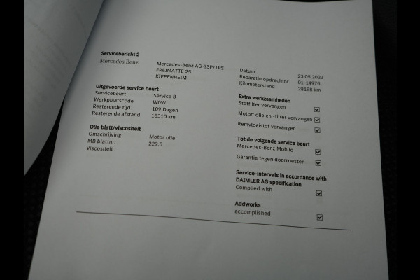 Mercedes-Benz GLC 300e 4MATIC Premium Plug In Hybrid 320pk Dealer O.H. PHEV | Trekhaak Af Fabriek | Panodak | Camera | Lederen Sportstoelen Verwarmd | Sfeerverlichting | Apple Carplay | Sidesteps | Navigatie | DAB |