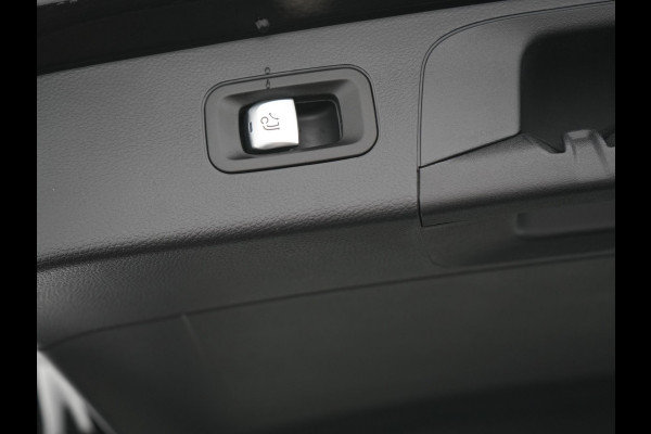 Mercedes-Benz GLC 300e 4MATIC Premium Plug In Hybrid 320pk Dealer O.H. PHEV | Trekhaak Af Fabriek | Panodak | Camera | Lederen Sportstoelen Verwarmd | Sfeerverlichting | Apple Carplay | Sidesteps | Navigatie | DAB |
