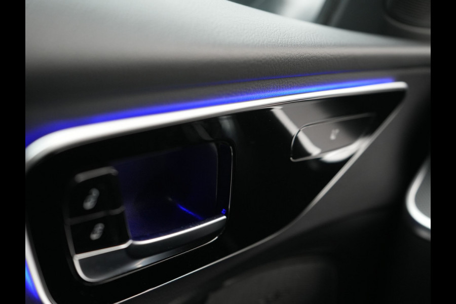 Mercedes-Benz C-Klasse Estate 300 e Avantgarde PHEV 313pk Dealer O.H. | Trekhaak Af Fabriek | Camera | Night Pakket | Sportstoelen Verwarmd | Apple Carplay | Sfeerverlichting | Navigatie | Virtual | DAB |  Plug In Hybrid