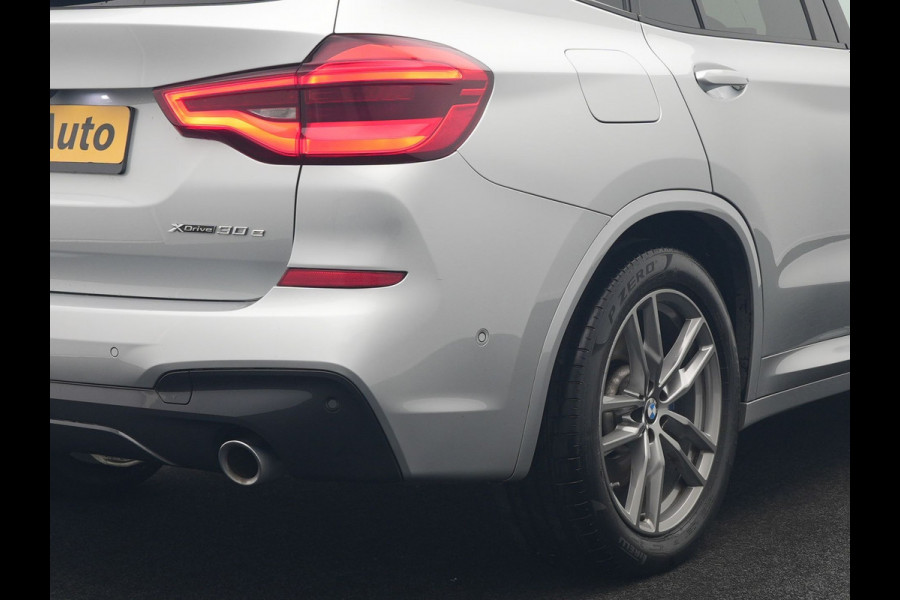 BMW X3 xDrive30e M Sport PHEV 293pk Dealer O.H. | Trekhaak Af Fabriek | Head Up | Camera | Sportstoelen Verwarmd | Apple Carplay | Keyless | Blis | Sfeerverlichting | Virtual | Navigatie | DAB | Plug In Hybrid