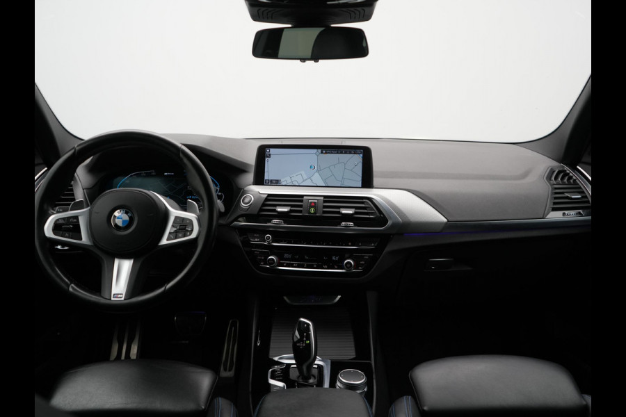 BMW X3 xDrive30e M Sport PHEV 293pk Dealer O.H. | Trekhaak Af Fabriek | Head Up | Camera | Sportstoelen Verwarmd | Apple Carplay | Keyless | Blis | Sfeerverlichting | Virtual | Navigatie | DAB | Plug In Hybrid