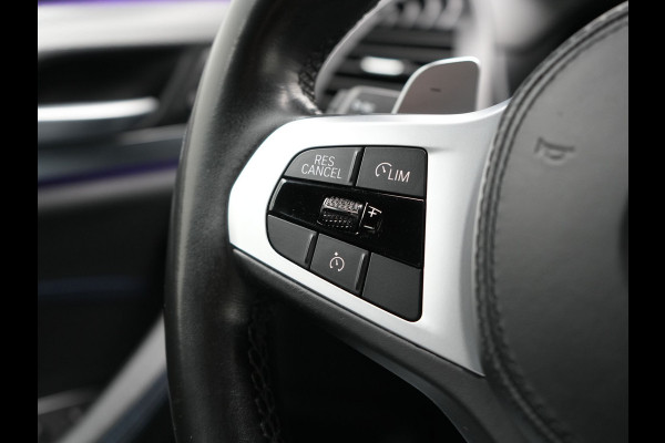 BMW X3 xDrive30e M Sport PHEV 293pk Dealer O.H. | Trekhaak Af Fabriek | Head Up | Camera | Sportstoelen Verwarmd | Apple Carplay | Keyless | Blis | Sfeerverlichting | Virtual | Navigatie | DAB | Plug In Hybrid