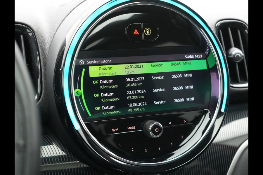MINI Countryman Cooper S E ALL4 JCW PHEV 220pk Dealer O.H | Panodak | JCW Alcantara Sportstoelen Verwarmd | Head Up | Camera | Apple Carplay | Sfeerverlichting | Keyless | Virtual | Navigatie | DAB | Plug In Hybrid