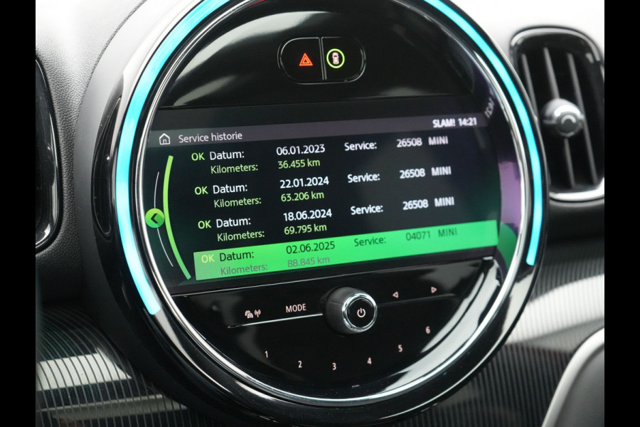 MINI Countryman Cooper S E ALL4 JCW PHEV 220pk Dealer O.H | Panodak | JCW Alcantara Sportstoelen Verwarmd | Head Up | Camera | Apple Carplay | Sfeerverlichting | Keyless | Virtual | Navigatie | DAB | Plug In Hybrid