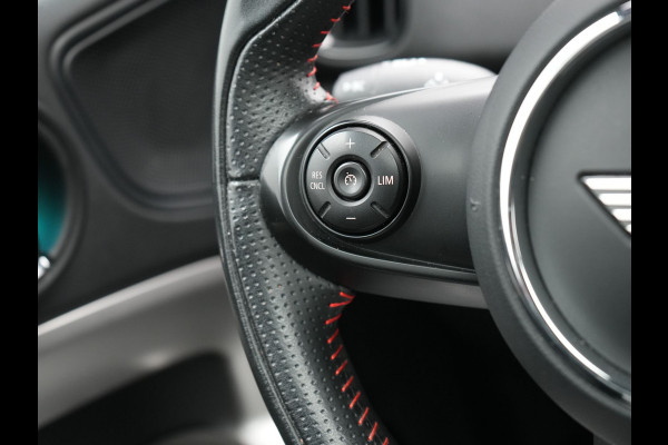 MINI Countryman Cooper S E ALL4 JCW PHEV 220pk Dealer O.H | Panodak | JCW Alcantara Sportstoelen Verwarmd | Head Up | Camera | Apple Carplay | Sfeerverlichting | Keyless | Virtual | Navigatie | DAB | Plug In Hybrid