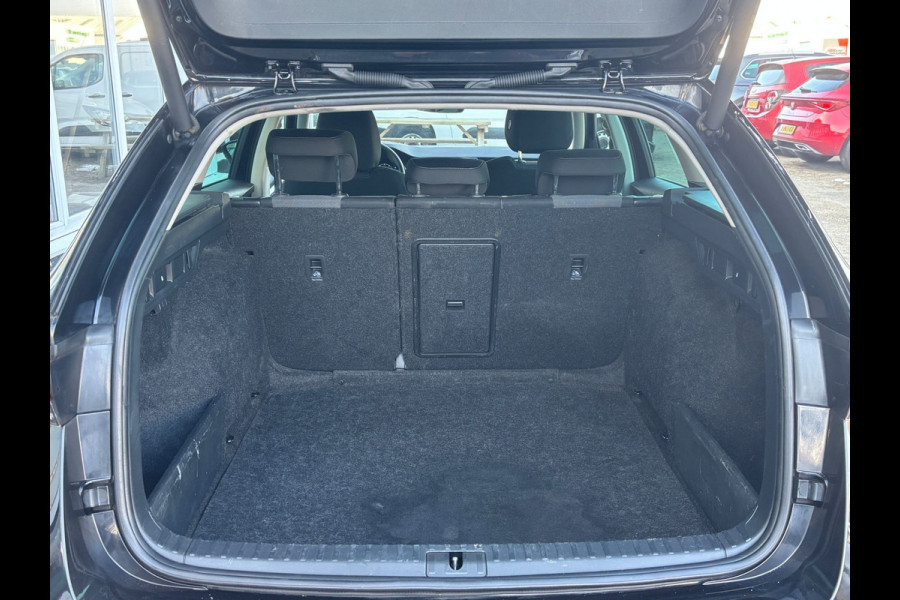 Škoda Octavia Combi 1.0 TSI Business Edition Plus | Memory Stoelen | Stuur Verwarming | Parkeer Sensoren