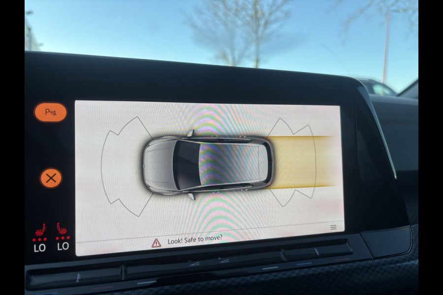 Volkswagen Golf 1.0 TSI Life Business | Sfeerverlichting |Suurverwarming | Adaptive Cruise | Stoelverwarming