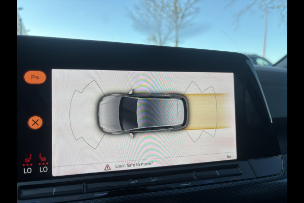 Volkswagen Golf 1.0 TSI Life Business | Sfeerverlichting |Suurverwarming | Adaptive Cruise | Stoelverwarming