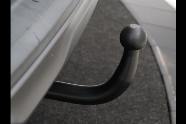 Renault Arkana 1.6 E-Tech Hybrid 145 R.S. Line | Leder/Alcantara | Stoelverwarming | Trekhaak | Adaptive cruise | Camera | Carplay | Keyless | Park Assist | Full LED | Navigatie