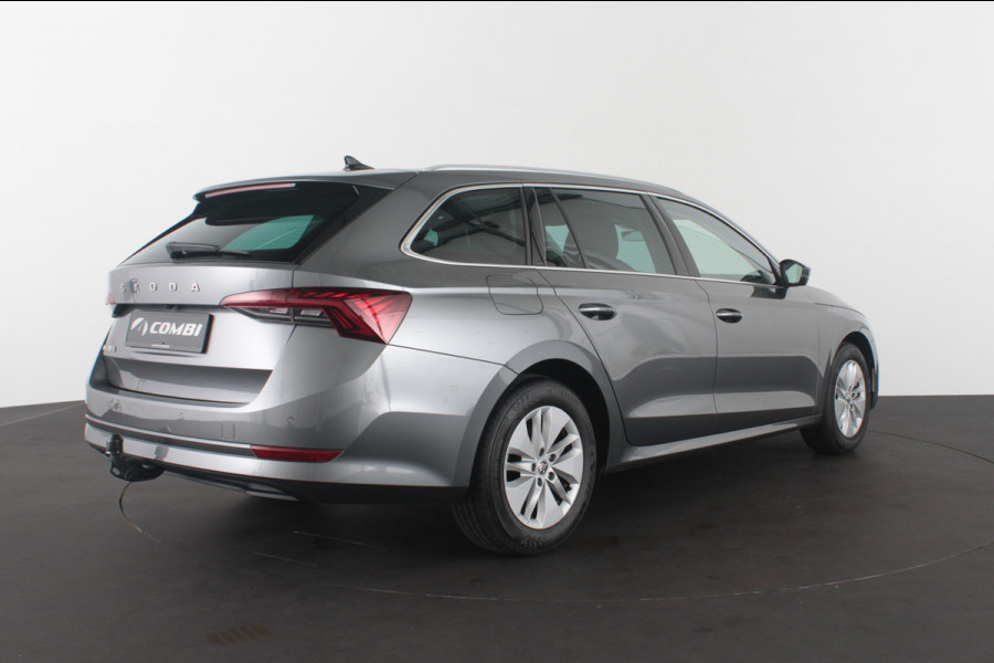 Škoda Octavia Combi 1.0 TSI Ambition > Camera/Trekhaak/Sfeerverlichting/Stoelverwarming..