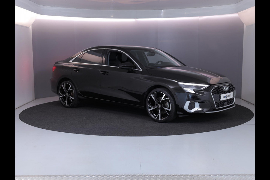 Audi A3 Limousine 30 TFSI Business edition 110 pk S-tronic | Navigatie | Parkeersensoren achter | LED koplampen | Apple Carplay/Android Auto |