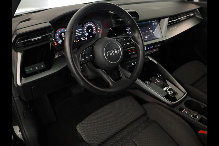 Audi A3 Limousine 30 TFSI Business edition 110 pk S-tronic | Navigatie | Parkeersensoren achter | LED koplampen | Apple Carplay/Android Auto |