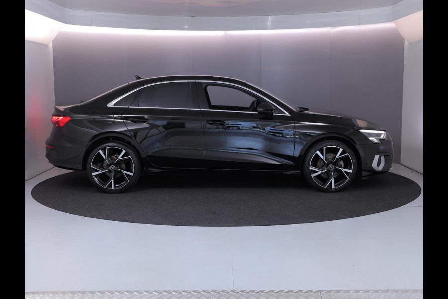 Audi A3 Limousine 30 TFSI Business edition 110 pk S-tronic | Navigatie | Parkeersensoren achter | LED koplampen | Apple Carplay/Android Auto |