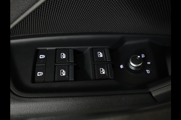 Audi A3 Limousine 30 TFSI Business edition 110 pk S-tronic | Navigatie | Parkeersensoren achter | LED koplampen | Apple Carplay/Android Auto |