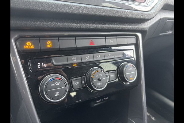 Volkswagen T-Roc 1.5 TSI Sport 2x R-Line | Parkeer Camera | Adaptieve Cruise | Navi