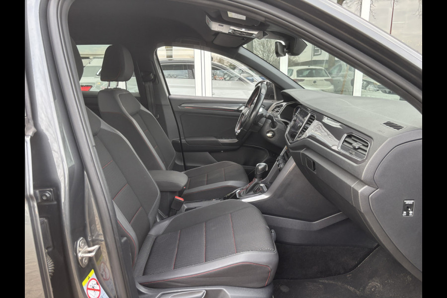 Volkswagen T-Roc 1.5 TSI Sport 2x R-Line | Parkeer Camera | Adaptieve Cruise | Navi