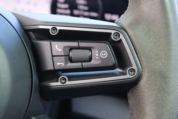 Porsche Taycan 4S Performance 84 kWh Sport Chrono-pakket | BOSE | 360° Camera | Stoelverw. | Panoramadak