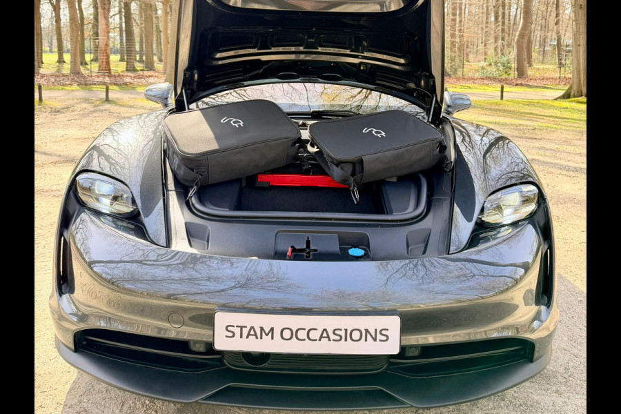 Porsche Taycan 4S Performance 84 kWh Sport Chrono-pakket | BOSE | 360° Camera | Stoelverw. | Panoramadak