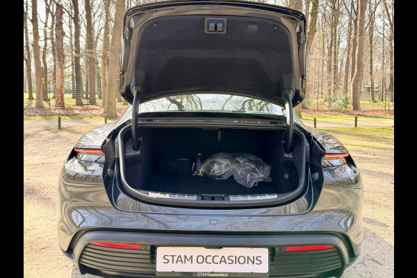 Porsche Taycan 4S Performance 84 kWh Sport Chrono-pakket | BOSE | 360° Camera | Stoelverw. | Panoramadak