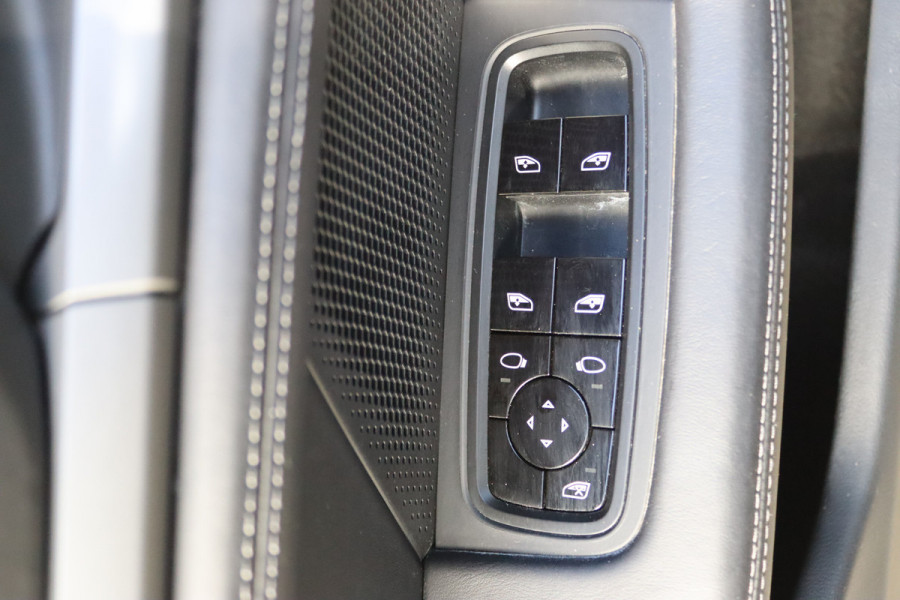 Porsche Taycan 4S Performance 84 kWh Sport Chrono-pakket | BOSE | 360° Camera | Stoelverw. | Panoramadak