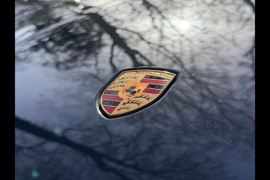 Porsche Taycan 4S Performance 84 kWh Sport Chrono-pakket | BOSE | 360° Camera | Stoelverw. | Panoramadak