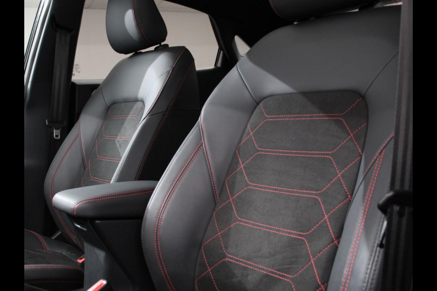 Ford Puma 1.0 EcoBoost Hybrid ST-Line X Climate control Navigatie Parkeersensoren Camera Adaptieve cruise control LED Panoramadak Digitail cockpit Apple Carplay/ Android Auto