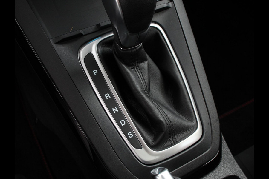Ford Puma 1.0 EcoBoost Hybrid ST-Line X Climate control Navigatie Parkeersensoren Camera Adaptieve cruise control LED Panoramadak Digitail cockpit Apple Carplay/ Android Auto