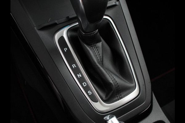 Ford Puma 1.0 EcoBoost Hybrid ST-Line X Climate control Navigatie Parkeersensoren Camera Adaptieve cruise control LED Panoramadak Digitail cockpit Apple Carplay/ Android Auto