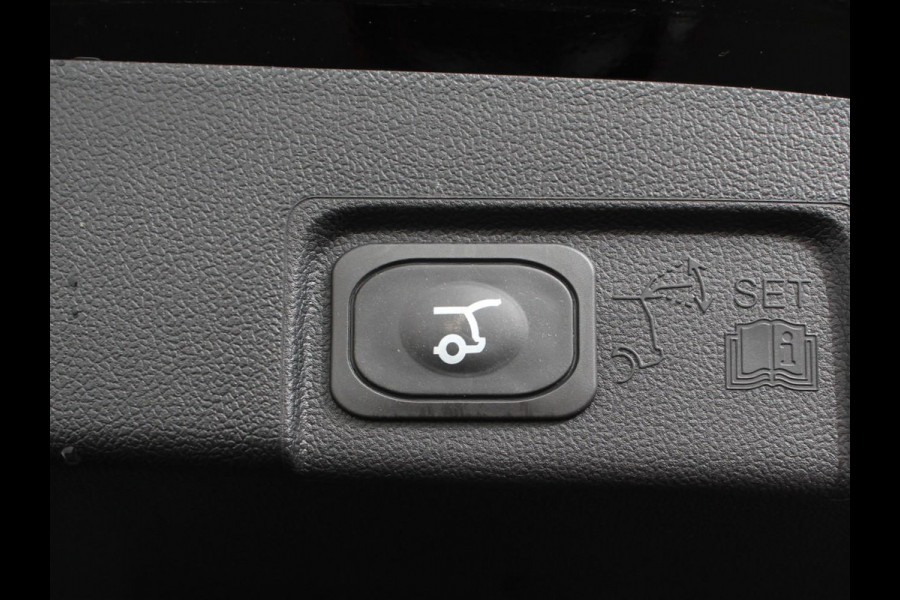 Ford Puma 1.0 EcoBoost Hybrid ST-Line X Climate control Navigatie Parkeersensoren Camera Adaptieve cruise control LED Panoramadak Digitail cockpit Apple Carplay/ Android Auto