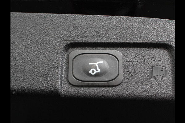 Ford Puma 1.0 EcoBoost Hybrid ST-Line X Climate control Navigatie Parkeersensoren Camera Adaptieve cruise control LED Panoramadak Digitail cockpit Apple Carplay/ Android Auto