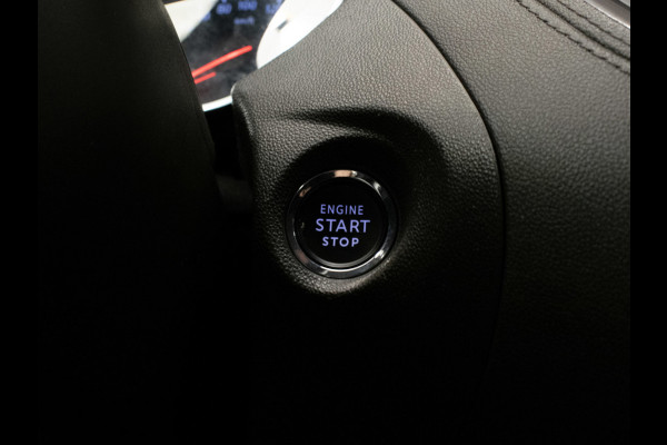 Opel Grandland X 1.2 Turbo Innovation Sport (APPLE CARPLAY,NAVI,CAMERA,CLIMATE,CRUISE,LED,GETINT,TREKHAAK,SPORTSTOELEN,LM VELGEN)