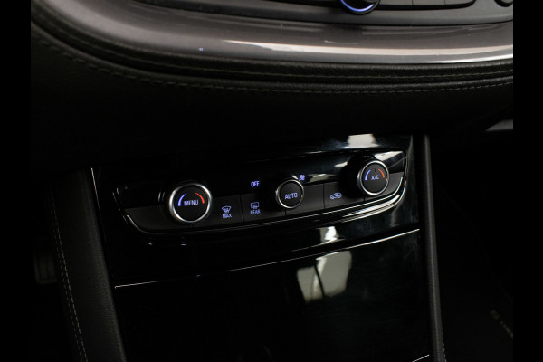 Opel Grandland X 1.2 Turbo Innovation Sport (APPLE CARPLAY,NAVI,CAMERA,CLIMATE,CRUISE,LED,GETINT,TREKHAAK,SPORTSTOELEN,LM VELGEN)