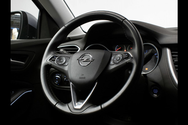 Opel Grandland X 1.2 Turbo Innovation Sport (APPLE CARPLAY,NAVI,CAMERA,CLIMATE,CRUISE,LED,GETINT,TREKHAAK,SPORTSTOELEN,LM VELGEN)