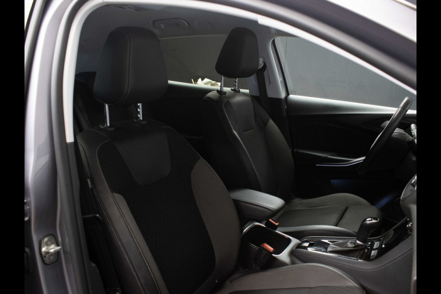 Opel Grandland X 1.2 Turbo Innovation Sport (APPLE CARPLAY,NAVI,CAMERA,CLIMATE,CRUISE,LED,GETINT,TREKHAAK,SPORTSTOELEN,LM VELGEN)