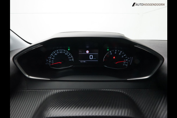 Peugeot 208 1.2 PureTech Active Pack Sport (APPLE CARPLAY,LED,SPORTSTOELEN,CLIMATE,CRUISE,PARKEERSENSOREN,LM-VELGEN,TOPCONDITIE)