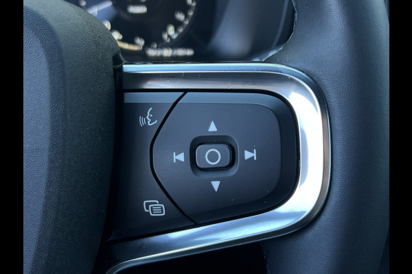 Volvo XC40 1.5 T4 Plug-in hybrid Plus Dark | Trekhaak | Navi | LED | Camera | 18 inch