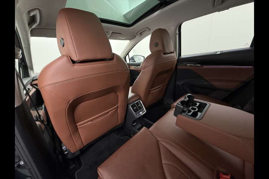 Škoda ENYAQ iV 80 Leer Pano-Dak/SchuifDak SOH 93% Trekhaak Camera Navi Ecc Apple Carplay Android Auto Pdc Cruise Control Privacy Glas Led DAB Stuur+Stoel+a-Bankverwarmd Elek.Achterklep Lane Assist Keyless Luxus 1e Eigenaar Origineel Nederlandse Auto Dealeronderhouden 1.000kg Trekvermogen